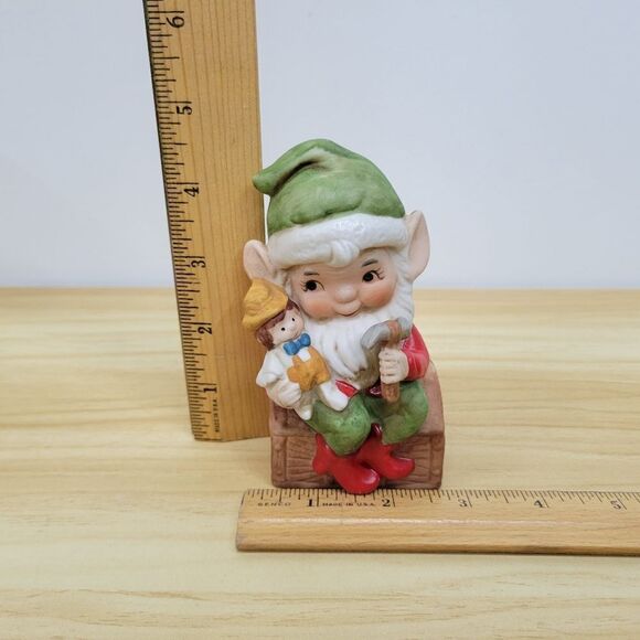 Vintage Homco Christmas Elf in Workshop Making Toys Festive Figurine - Picture 11 of 12